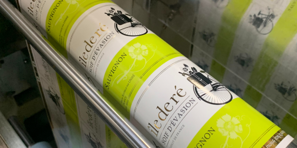 etiquette-bouteille-de-vin-UNIRE